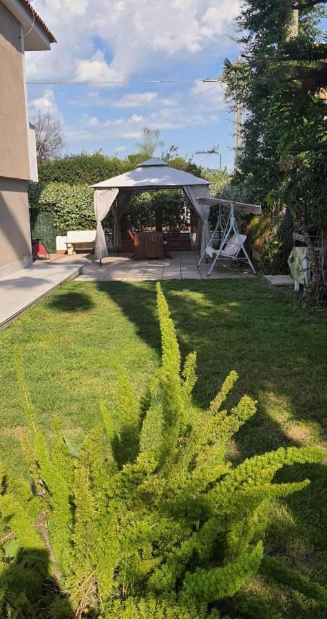 La Casa Di Barry Bed & Breakfast Pozzuoli Dış mekan fotoğraf